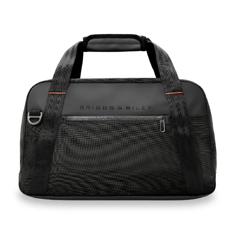 Leather luggage handles for a comfortable and stylish gripBriggs & Riley Zdx Underseat Cabin Bag