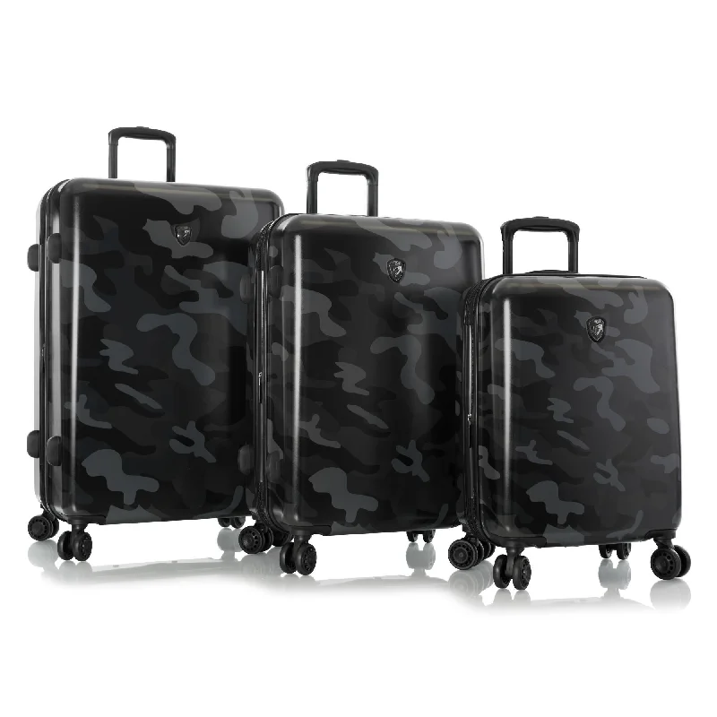 Earplugs and eye masks set for a good sleep during long - haul flightsHeys Black Camo 3 Piece Spinner Set