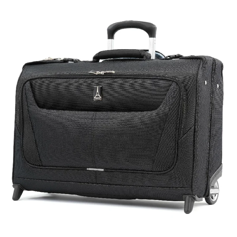 Leather luggage handles for a comfortable and stylish gripTravelpro Maxlite 5 Lightweight Carry-On Rolling Garment Bag