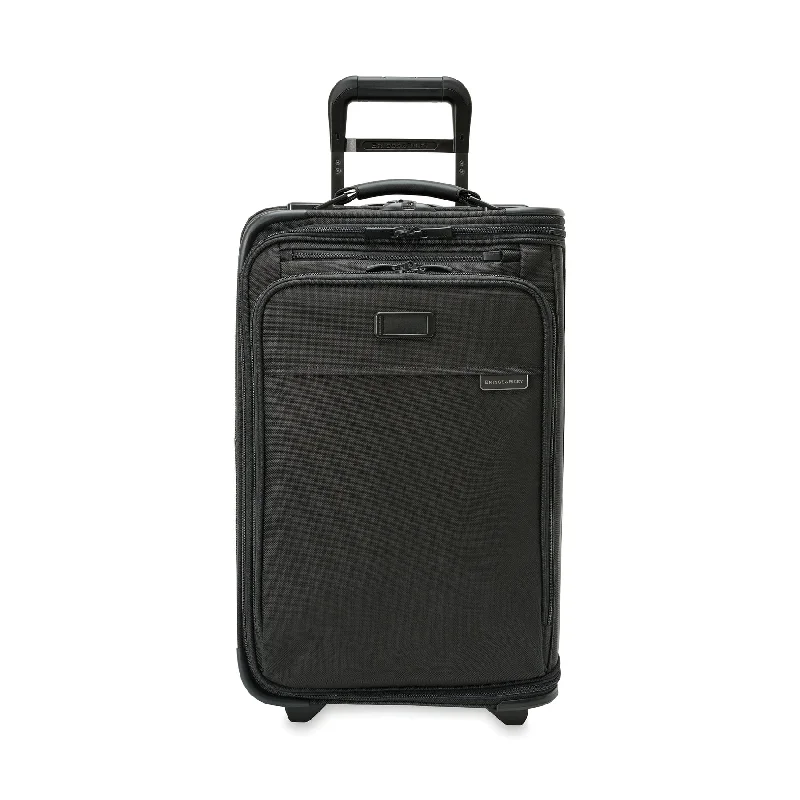 Designer briefcases for executivesBriggs & Riley BASELINE 56cm Carry-on 2-Wheel Garment Bag