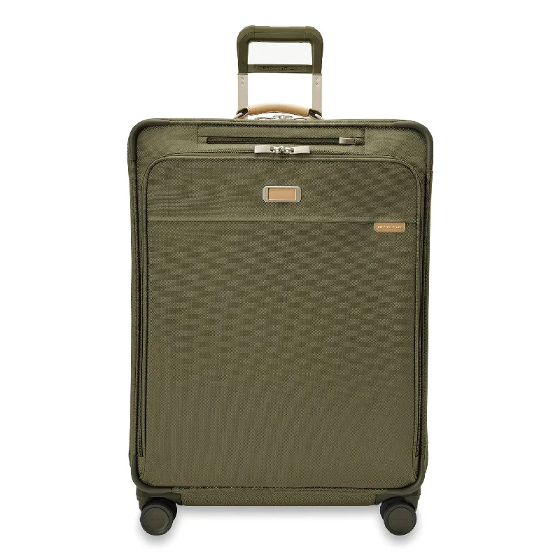 Lightweight briefcases for daily useBriggs & Riley BASELINE Large Expandable Spinner